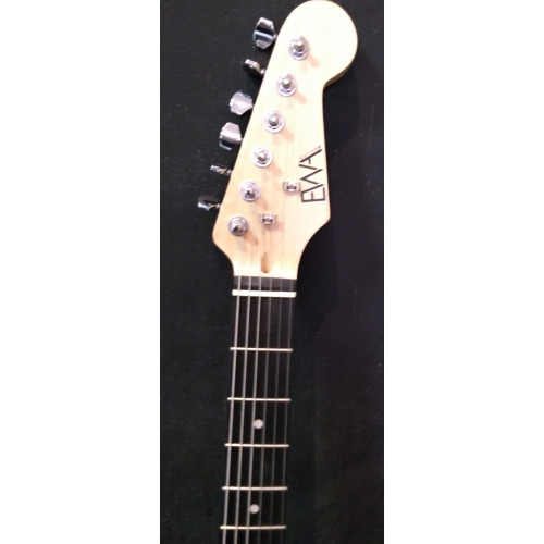 Guitarra Stratocaster  ( Condor ) Ewa Black Basic Line Ewr10bk